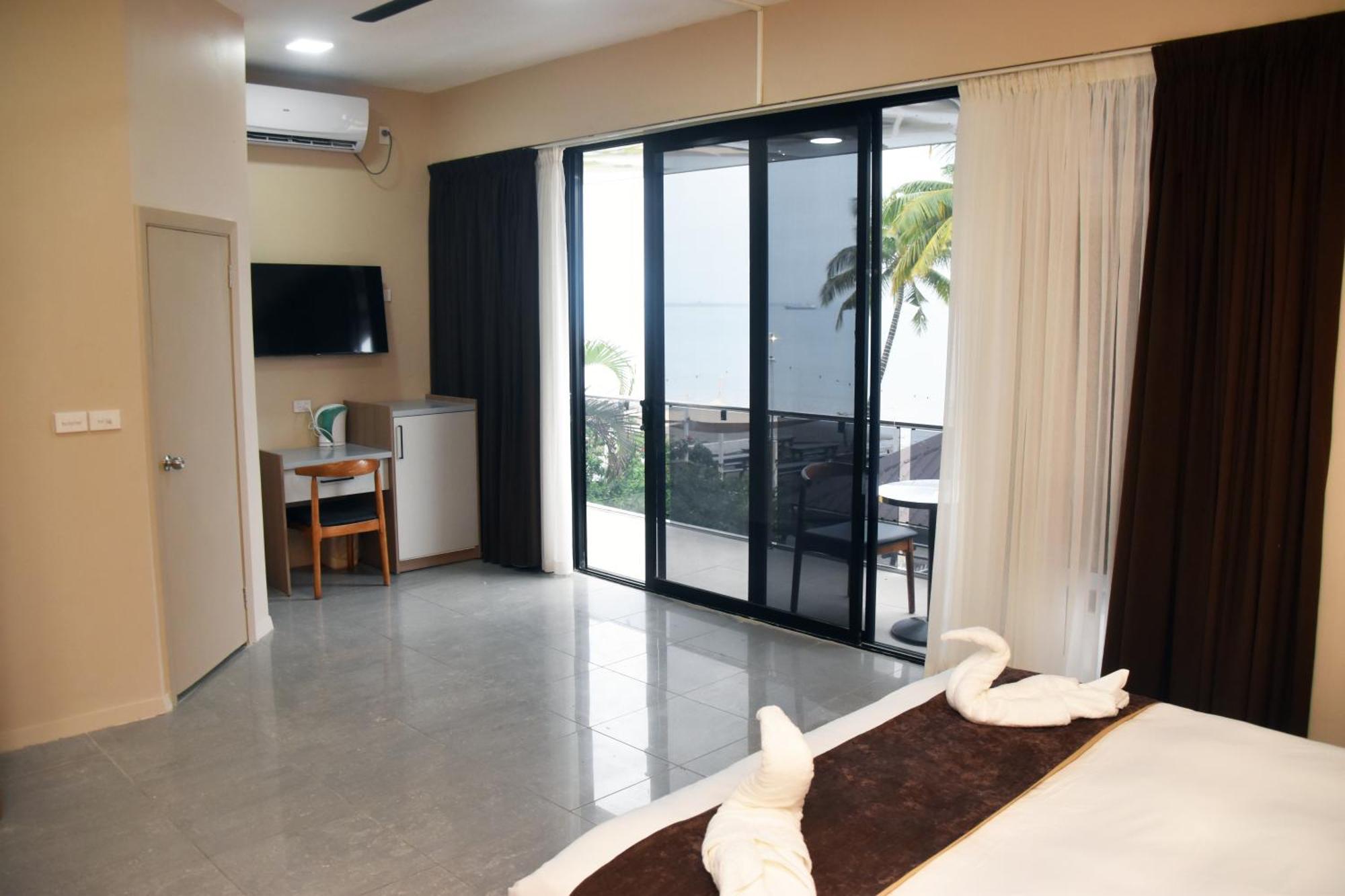 Bulabard Wailoaloa Hotel Nadi Bagian luar foto