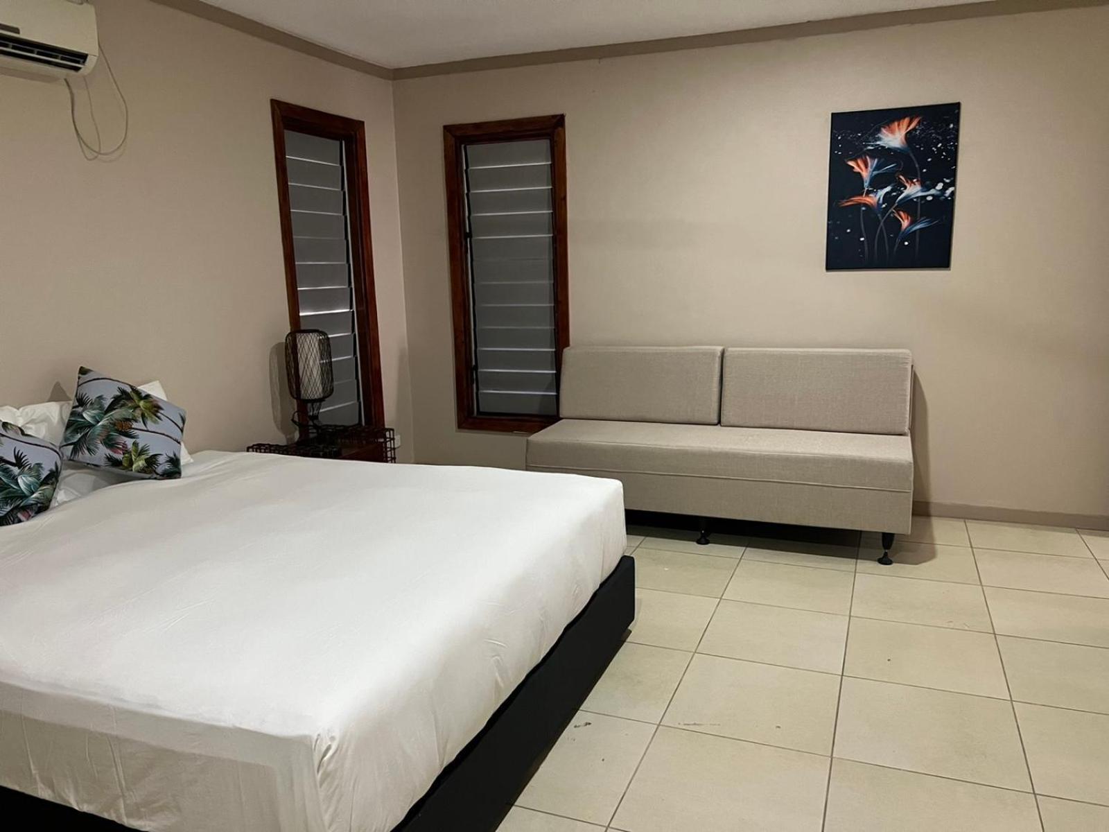 Bulabard Wailoaloa Hotel Nadi Bagian luar foto